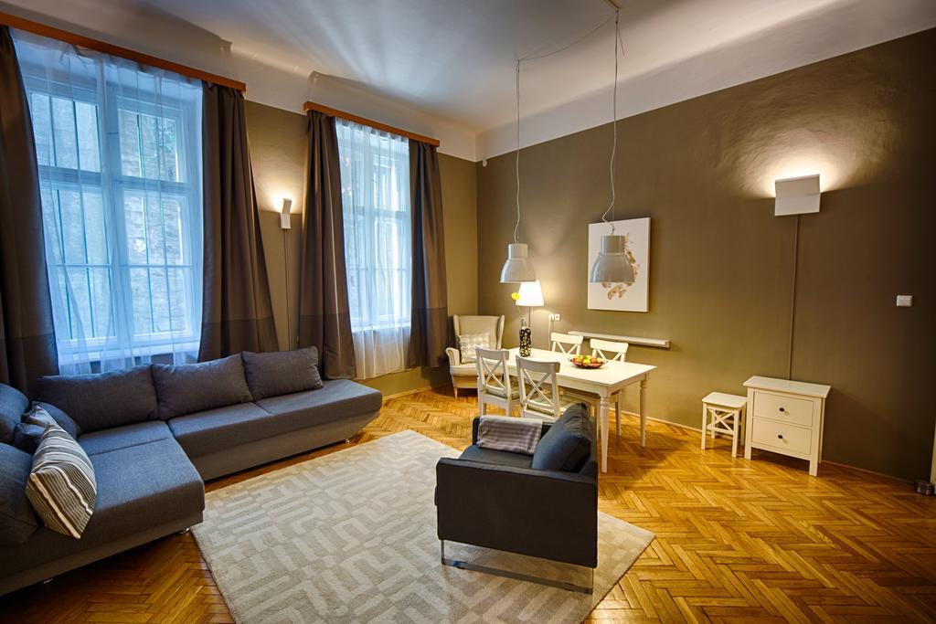 Logement Sous Le Chateau ブダペスト エクステリア 写真