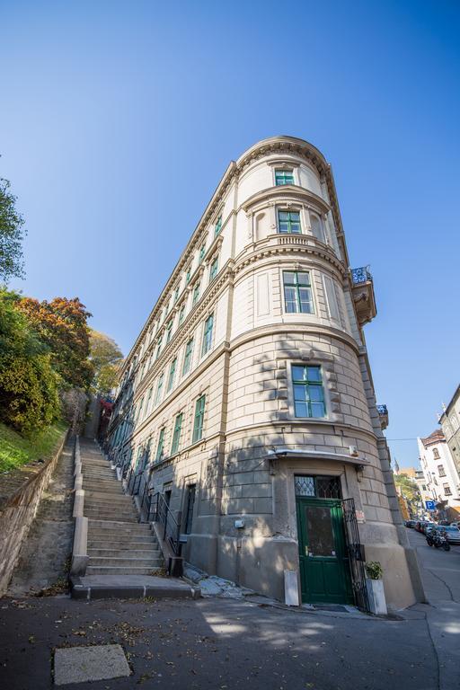Logement Sous Le Chateau ブダペスト エクステリア 写真